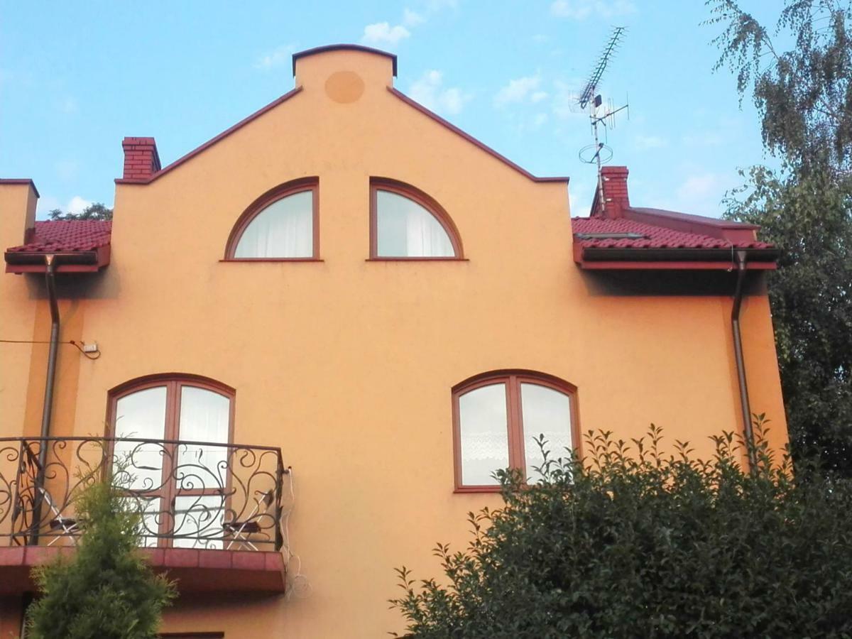 Apartament Goscinny Lancut Exterior photo